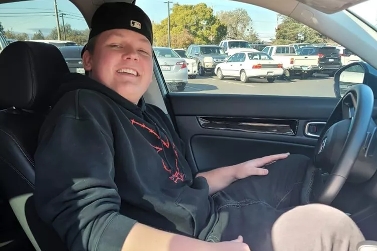 16-Year-Old Calif. Boy Fatally Stabbed During High School Classroom Fight